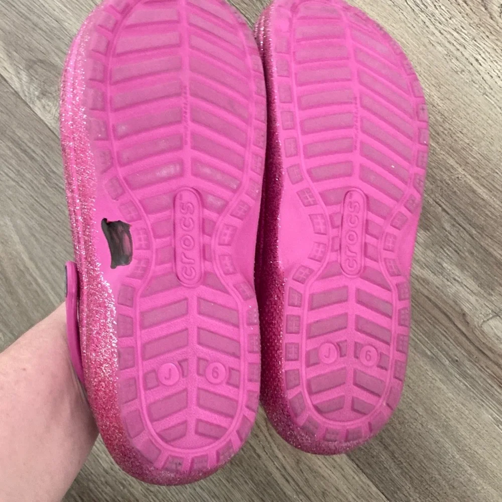 Crocs Kids Sparkly Pink Kids Clogs Sz 6